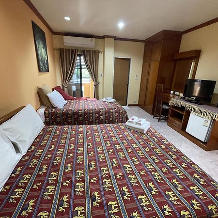 Mini Cost Apartment&Guesthouse Chiang Mai Bagian luar foto