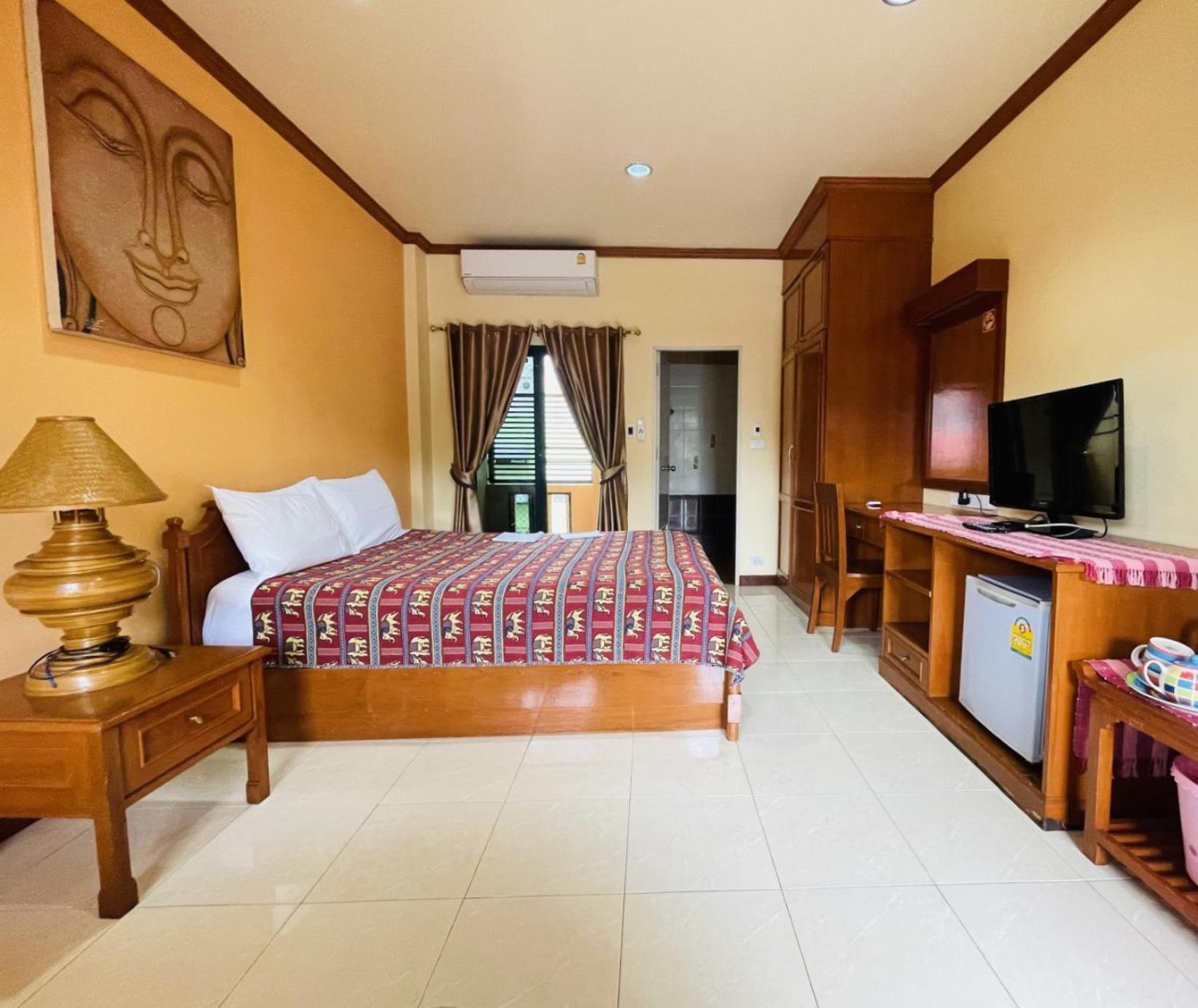 Mini Cost Apartment&Guesthouse Chiang Mai Bagian luar foto